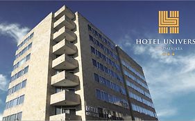 Hotel Universo